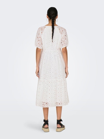 ONLY - Vestido 'ADA' en blanco