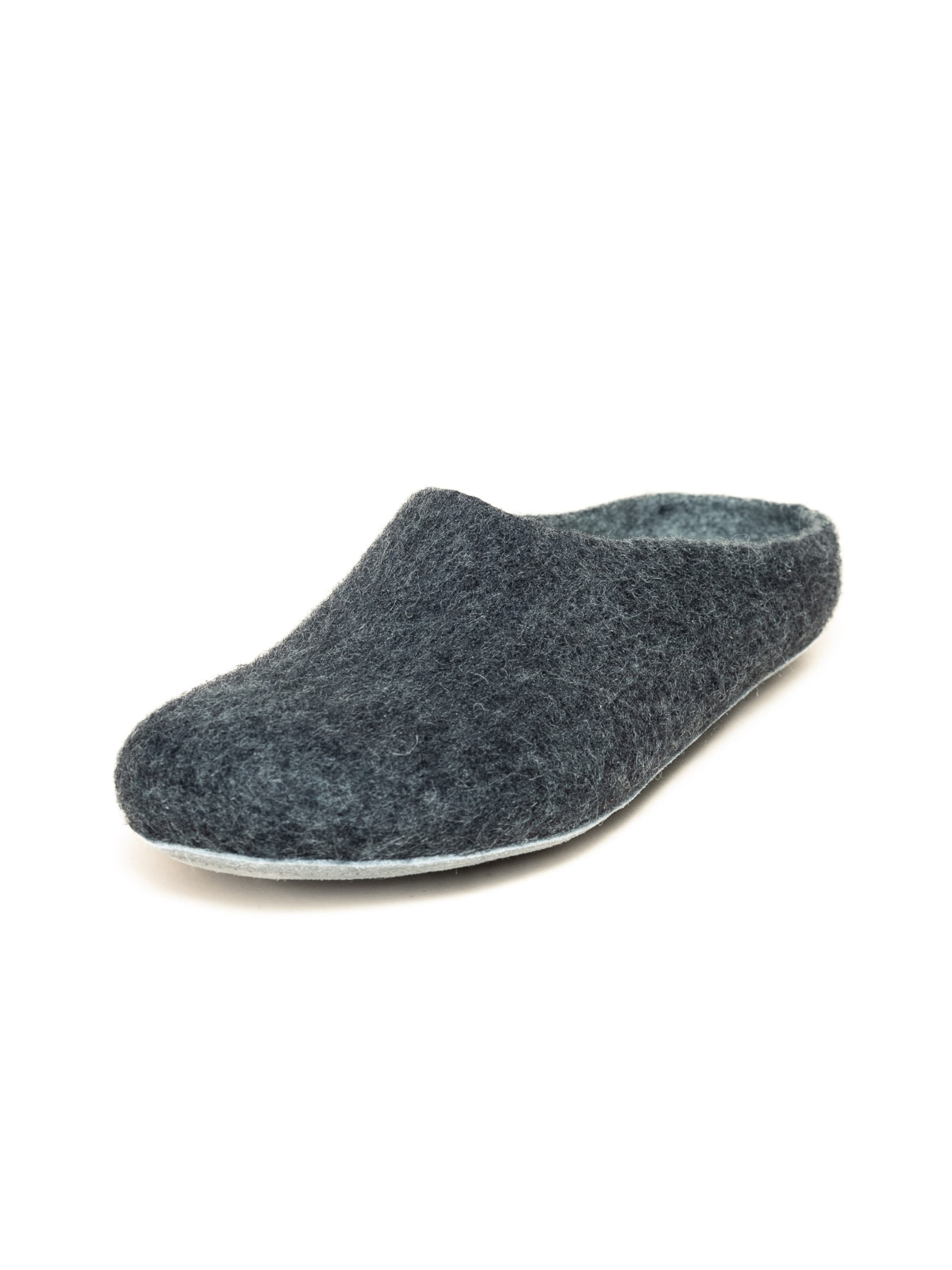 MagicFelt Slippers 'Filzpantoffel AP 701' in Grey: front