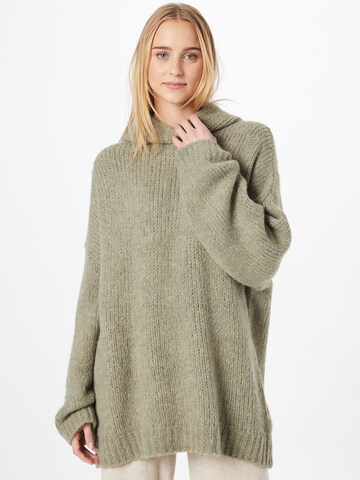 Karo Kauer Sweater in Green: front