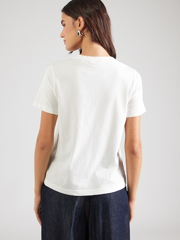 Tricou de la GANT pe alb