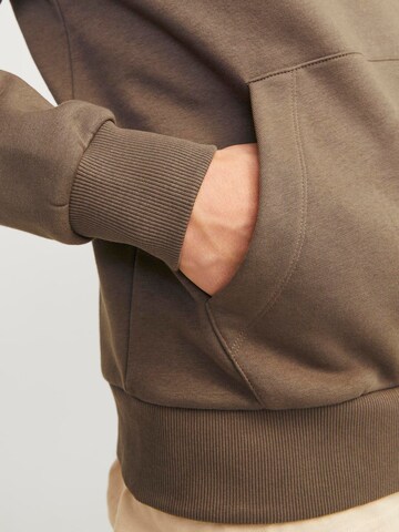 JACK & JONES - Sweatshirt 'JJECaleb' em castanho