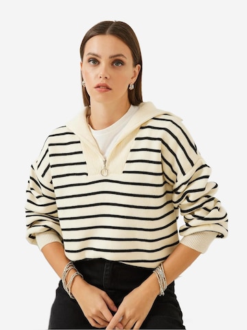 Bianco Lucci - Pullover em bege: frente