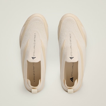 Pantofi sport 'Taekwondo' de la ADIDAS BY STELLA MCCARTNEY pe bej