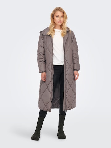 ONLY Between-seasons coat 'Tamara' in Brown