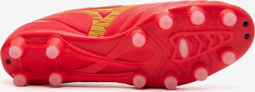 Scarpa da calcio di MIZUNO in rosso