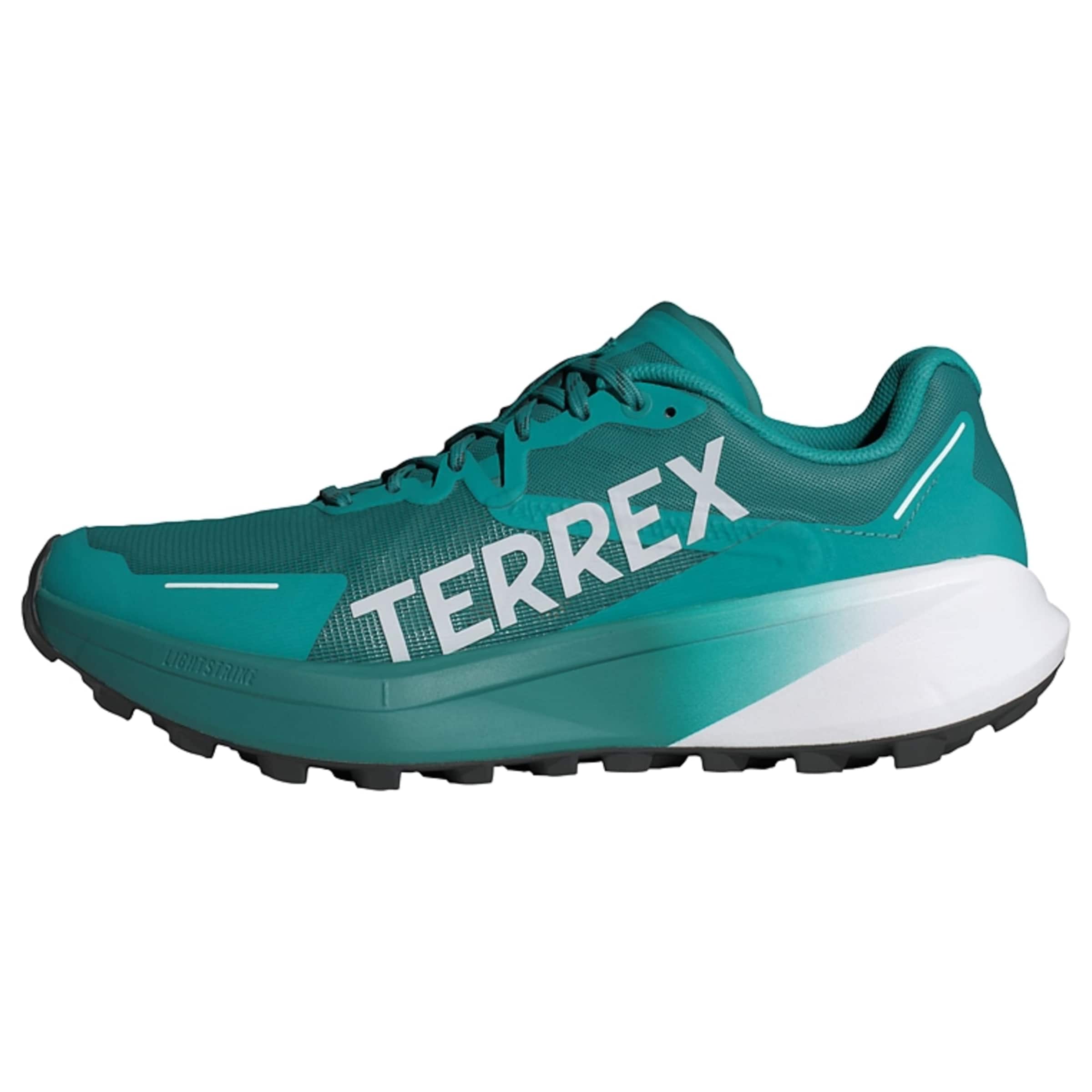 ADIDAS TERREX Loopschoen 'Agravic 3' in Groen: voorkant