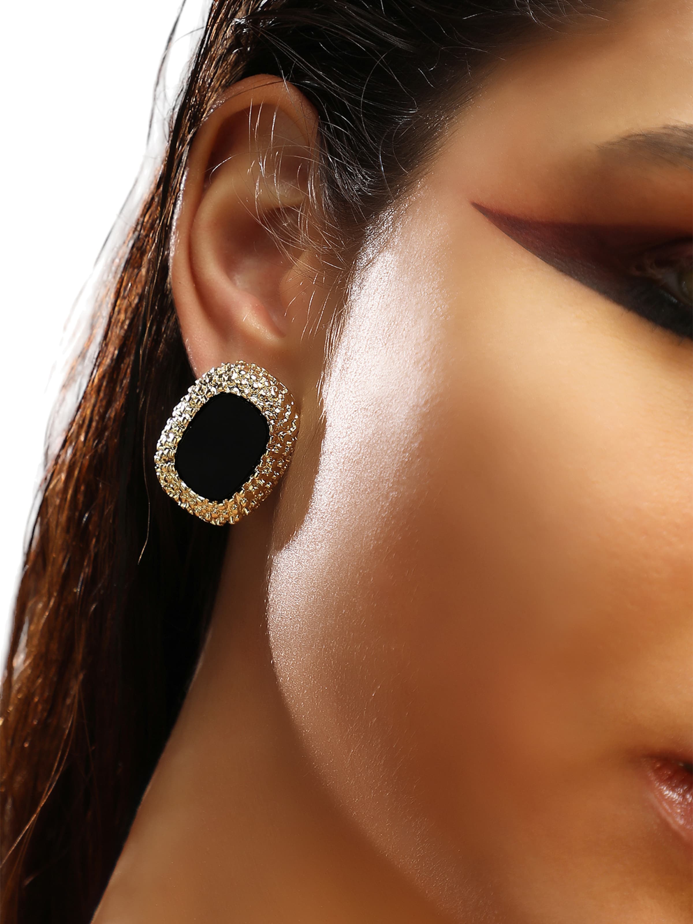 SOHI Uhani 'Nipam' | črna barva: sprednja stran