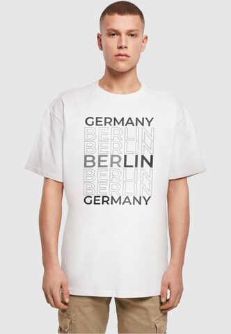 Merchcode Shirt 'Berlin' in Wit: voorkant