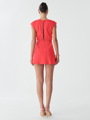 BWLDR - Vestido 'EDENA MINI DRESS' em vermelho: atrás