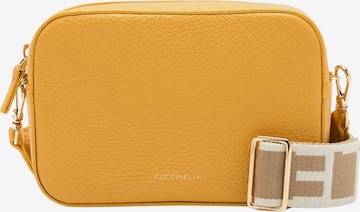 Coccinelle Handtasche 'COCCINELLE TEBE' in Gelb: Vorderseite