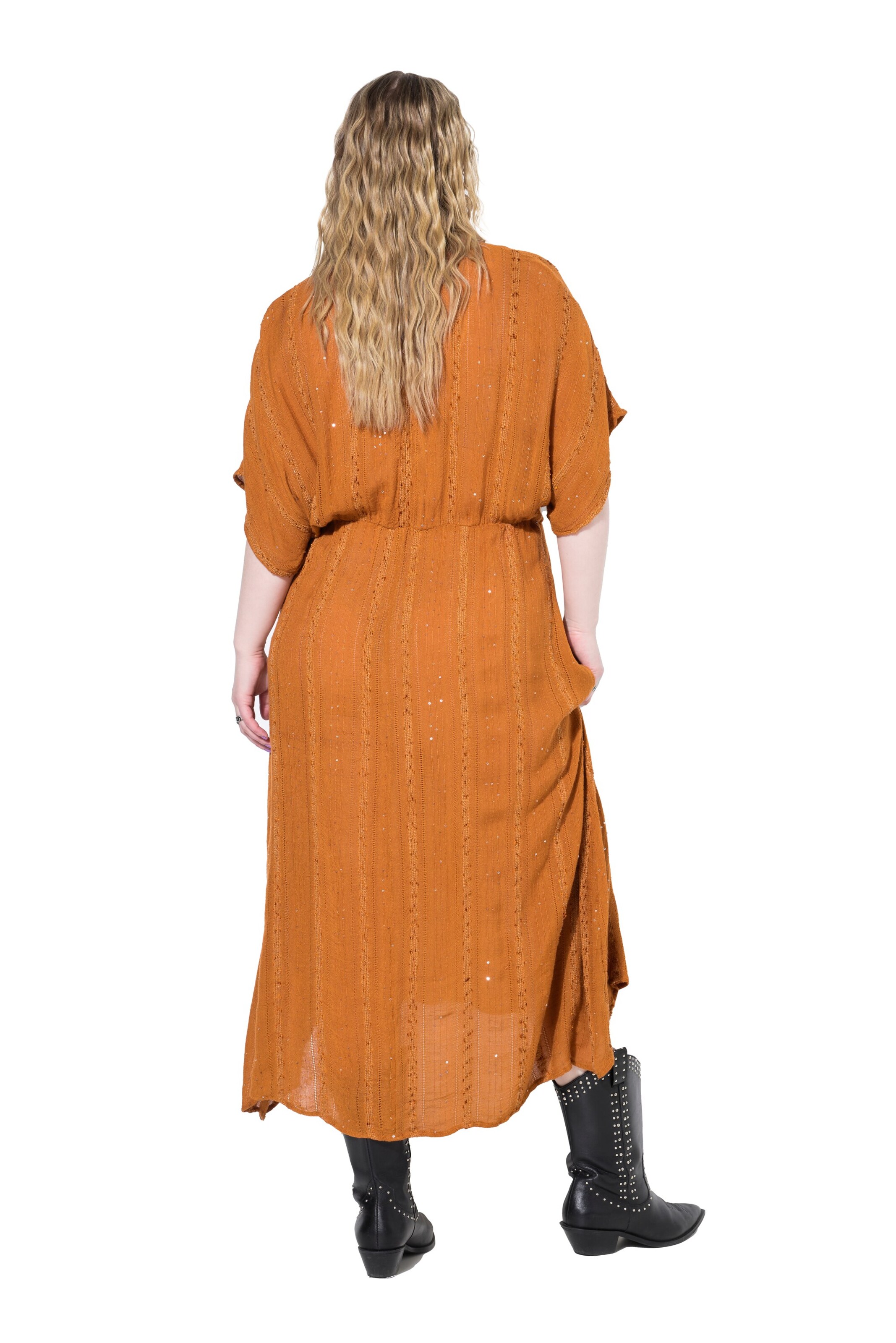 Studio Untold Jurk in Oranje