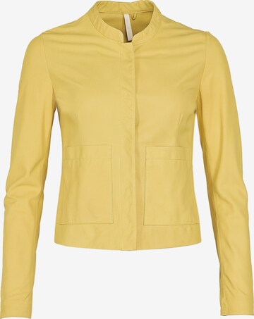 JAGGER & EVANS Between-Season Jacket in Yellow: front