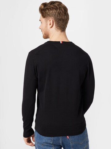 TOMMY HILFIGER Sweater in Black