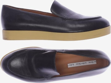 & Other Stories Flats & Loafers in 38 in Black: front