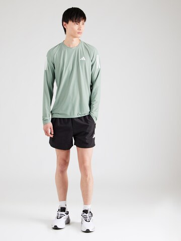 Maglia funzionale 'Own The Run' di ADIDAS PERFORMANCE in verde