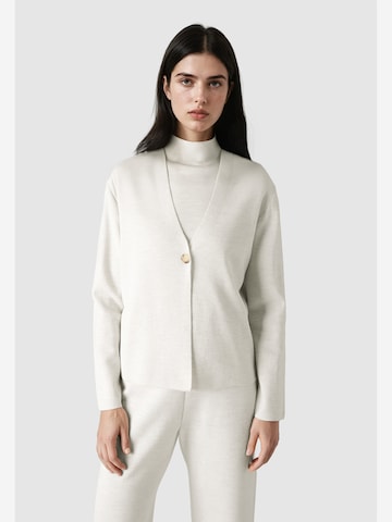MAERZ Muenchen Knit cardigan ' 215800 ' in White: front