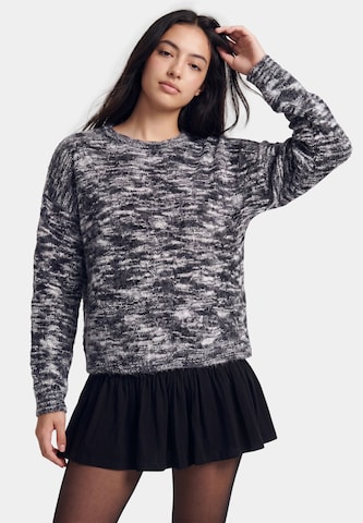 Pull-over myMo ROCKS en noir : devant
