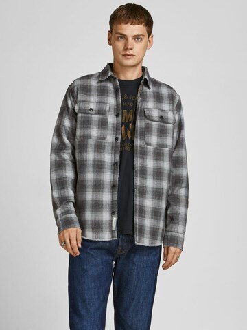 JACK & JONES - Comfort Fit Camisa em cinzento: frente