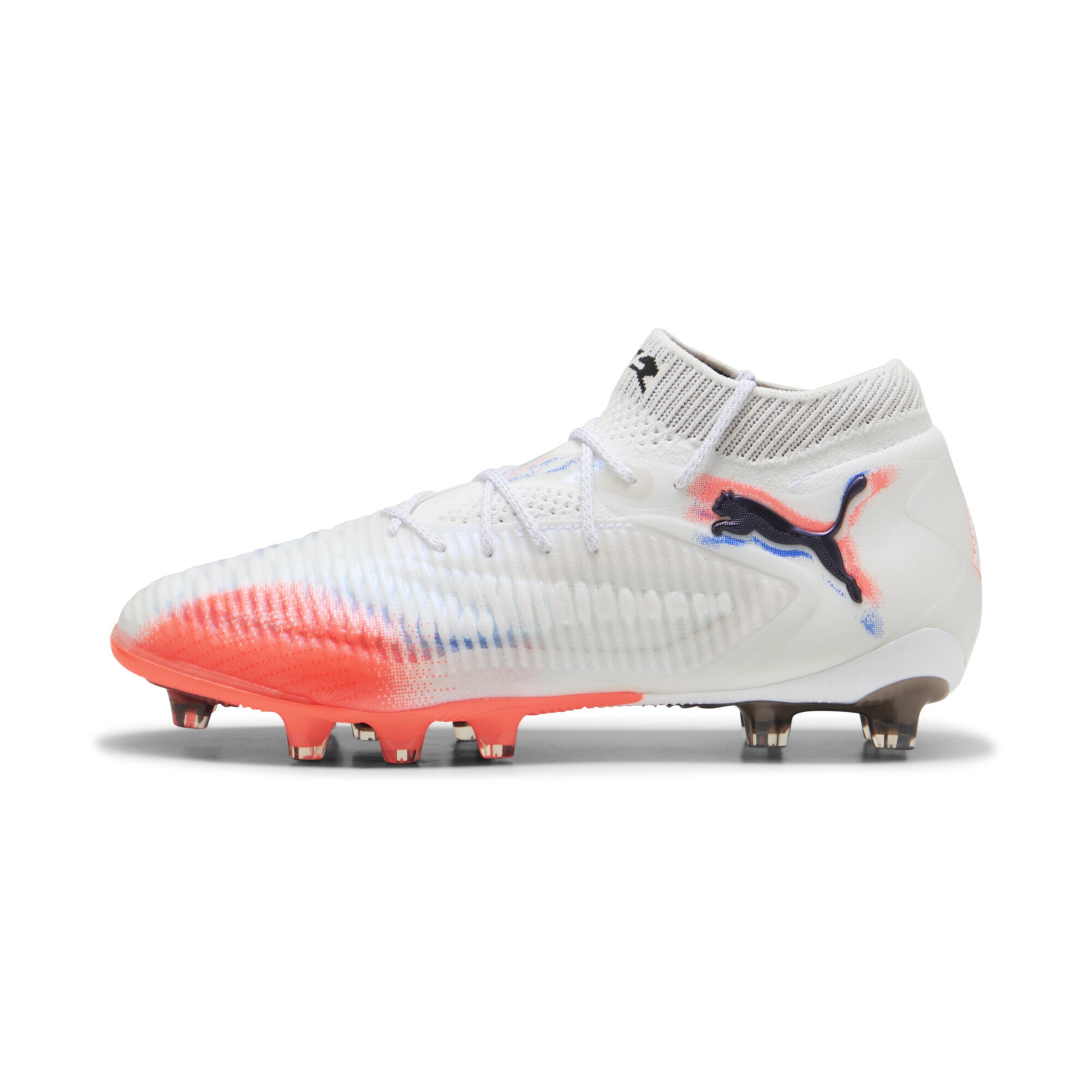 PUMA Soccer shoe 'Future 8 Ultimate' in White: front