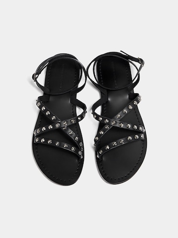 Pull&Bear Páskové sandály – černá