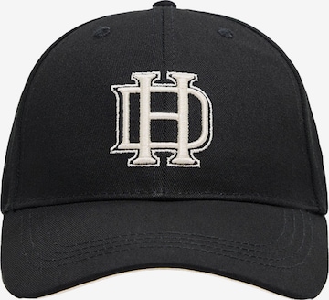 Casquette 'NEW VARSITY' Bershka en noir : devant