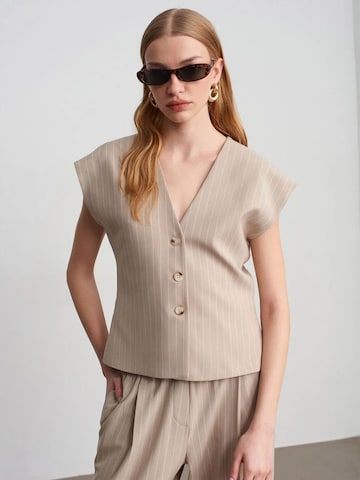Gilet Dilvin en beige : devant