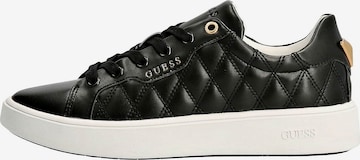 Baskets basses 'Melanie' GUESS en noir : devant