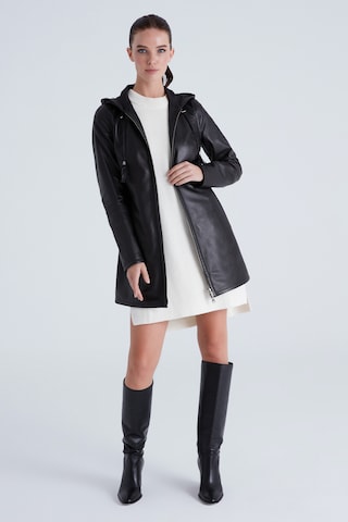 Bigardini Between-Seasons Coat 'ROSELIE' in Black