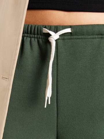 studioselectWide Leg/ Široke nogavice Hlače 'Lola' - zelena boja