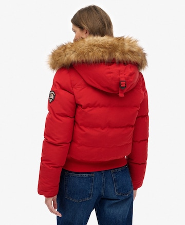 Veste d’hiver Superdry en rouge
