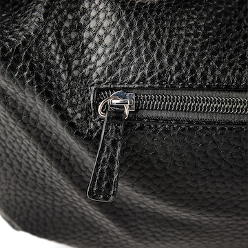 TOM TAILOR DENIM Schoudertas 'Alonda' in Zwart