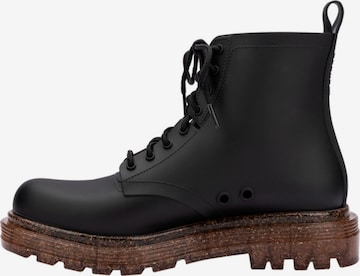 MELISSA Schnürstiefelette 'Coturno' in Schwarz: Vorderseite