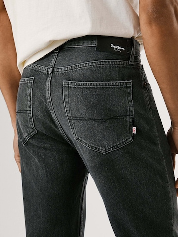 Pepe Jeans Regular Jeans 'Byron' in Schwarz