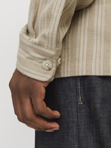 JACK & JONES Comfort Fit Skjorte i brun