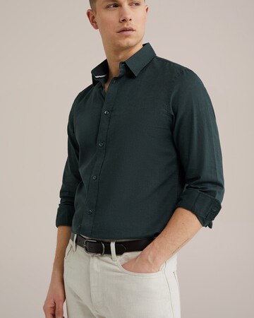 WE Fashion Slim Fit Skjorte i grøn