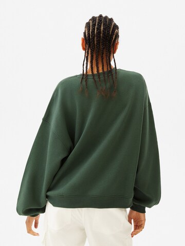 Sweat-shirt Bershka en vert