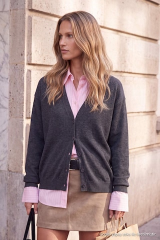 Trendyol Knit cardigan in Grey: front