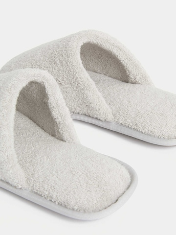 Marks & Spencer Huisschoenen in Grijs