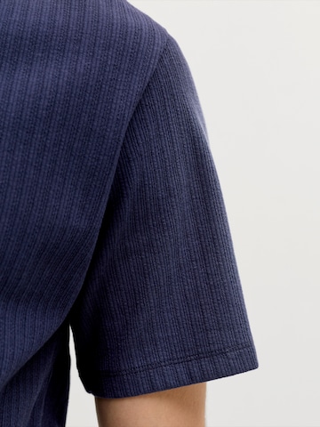 JJ Rebel Tričko 'JREBDENVER' – modrá