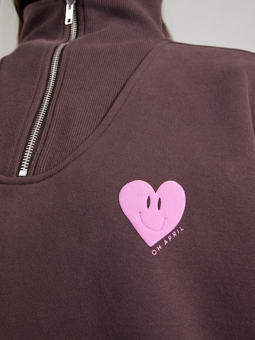 OH APRIL Mikina 'Pauli' – hnědá