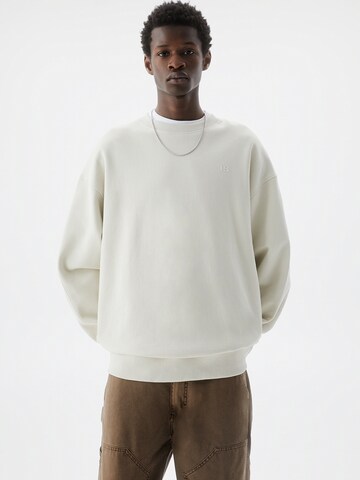 Sweat-shirt Pull&Bear en blanc : devant