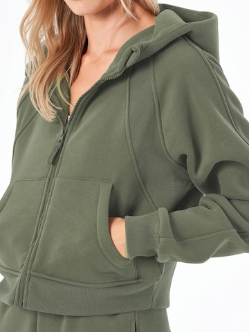 Organication Sweatjacke in Grün