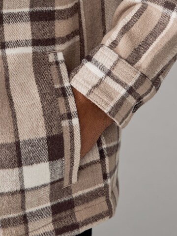 Next Overgangsjakke i beige