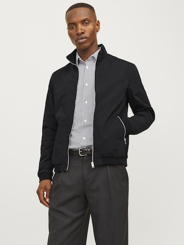 Geacă de primăvară-toamnă 'JJERush Harrington' de la JACK & JONES pe negru: față