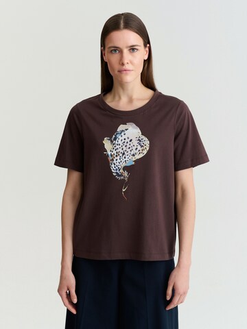 TATUUM - Camisa em castanho: frente