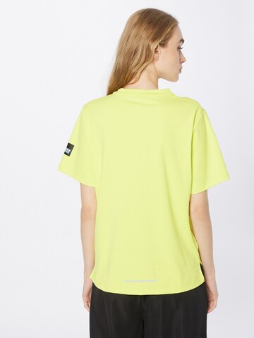 Rukka - Camiseta funcional 'Marila' en amarillo