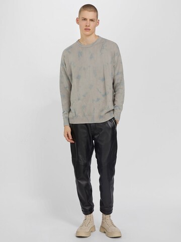 Young Poets - Pullover 'Edward' em cinzento