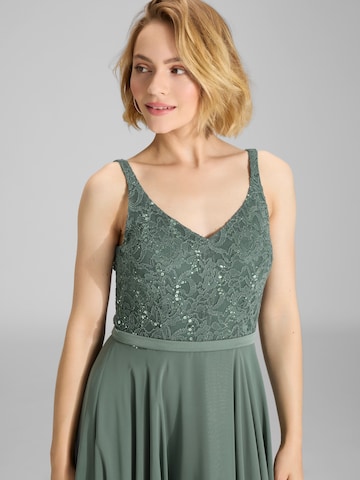 SWING Večerna obleka | zelena barva