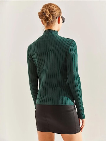 Bianco Lucci Sweater in Green
