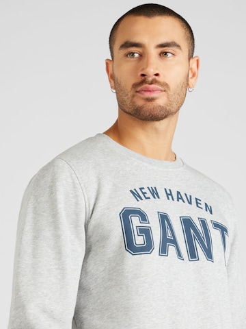 GANT - Sweatshirt em cinzento